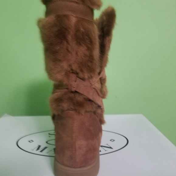 Boot - Picture 2 of 4